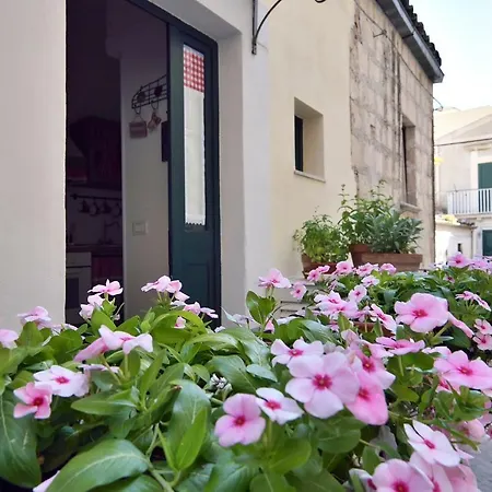 Balcone Sul Vicolo Modica